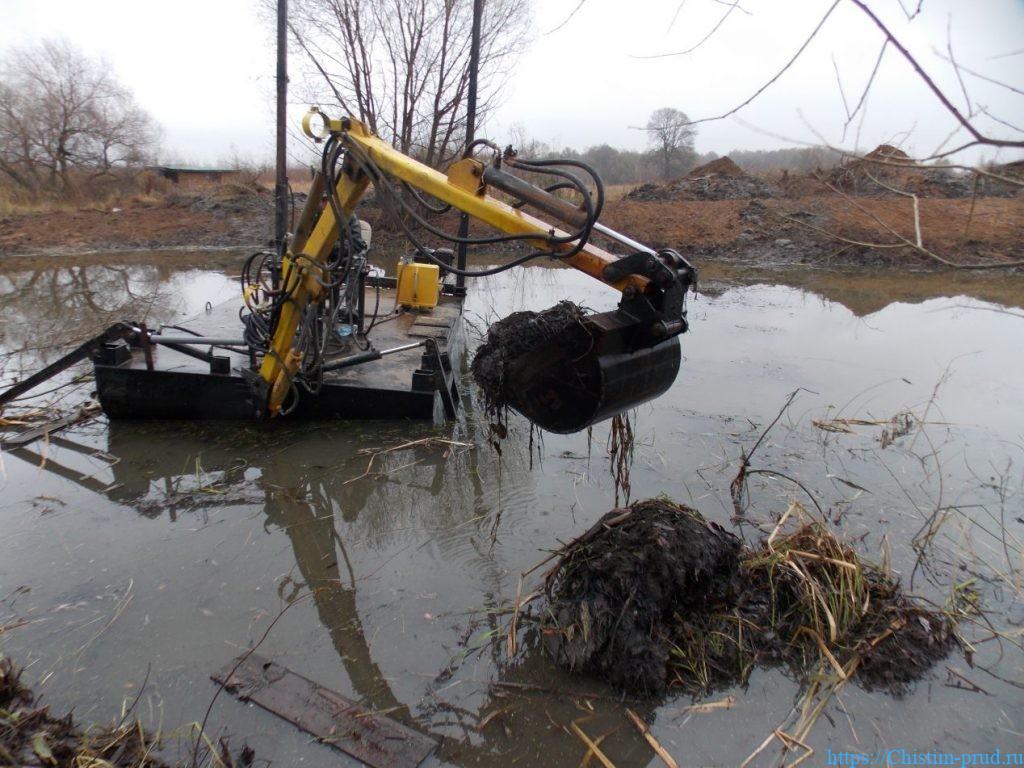 Углубление, дноуглубление водоемов, прудов, озер, рек земснарядом