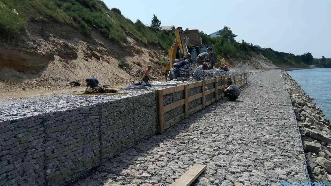 Укрепление склонов, откосов и грунтов матами Рено