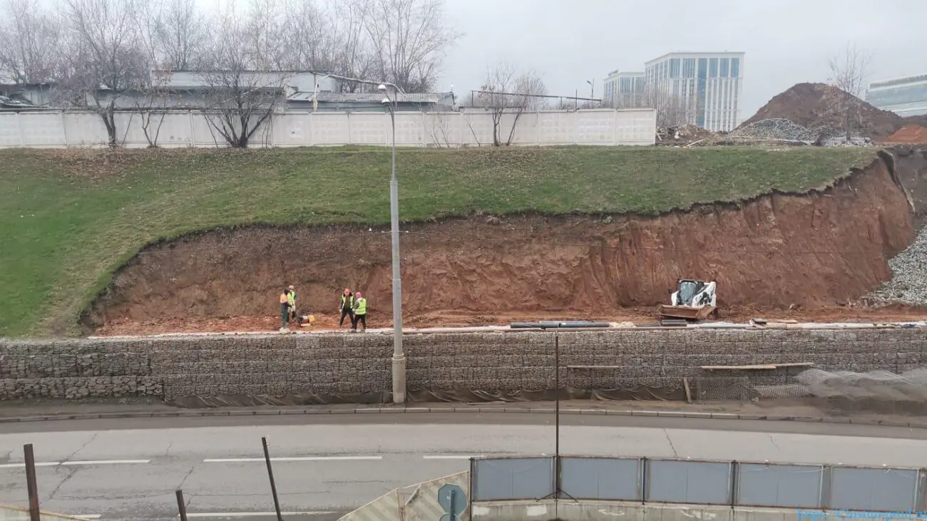 Профессиональное укрепление габионами склонов и берегов, цена монтажа габионных конструкций