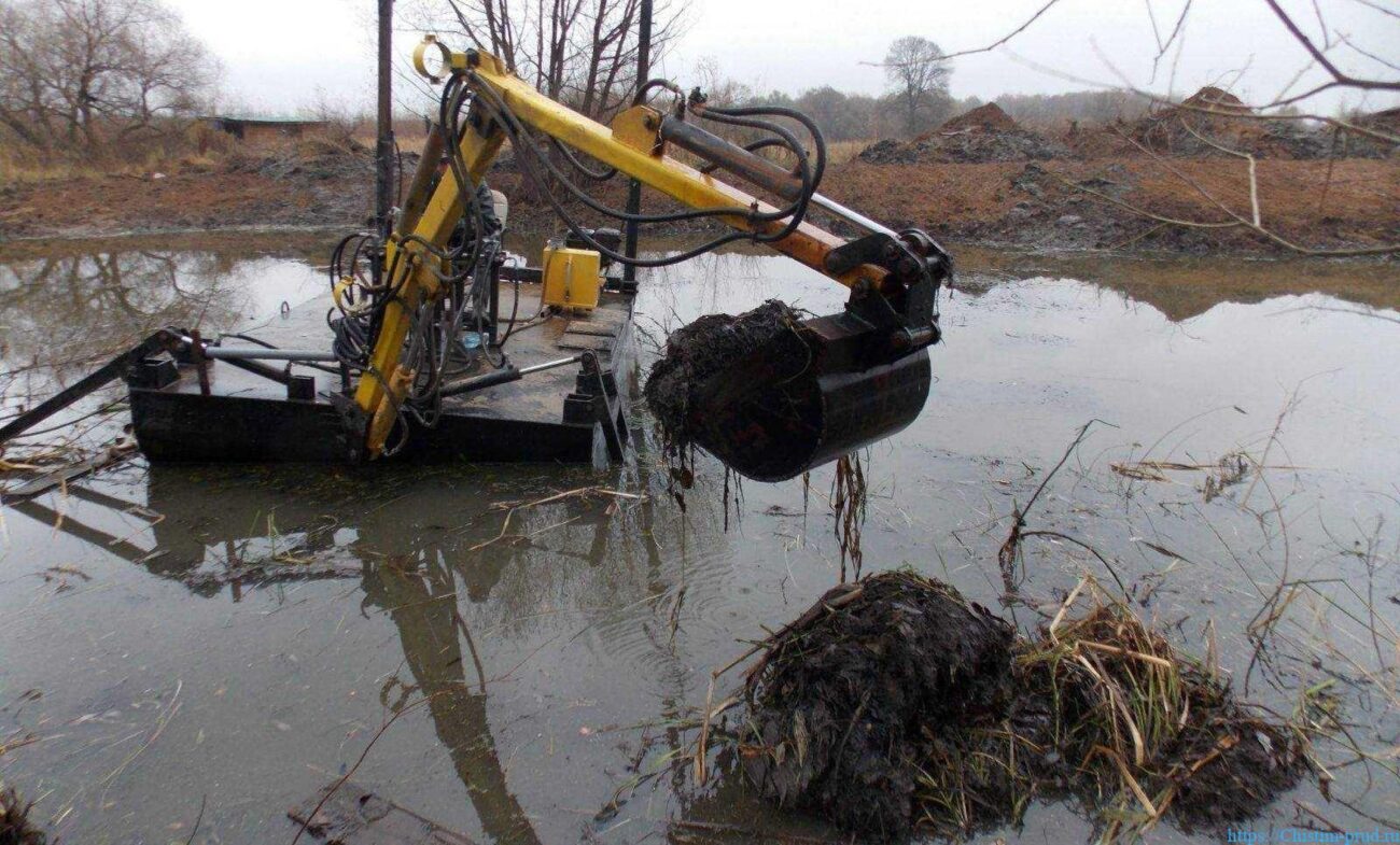 Очистка прудов и водоемов от водорослей Удаление водорослей земснарядом